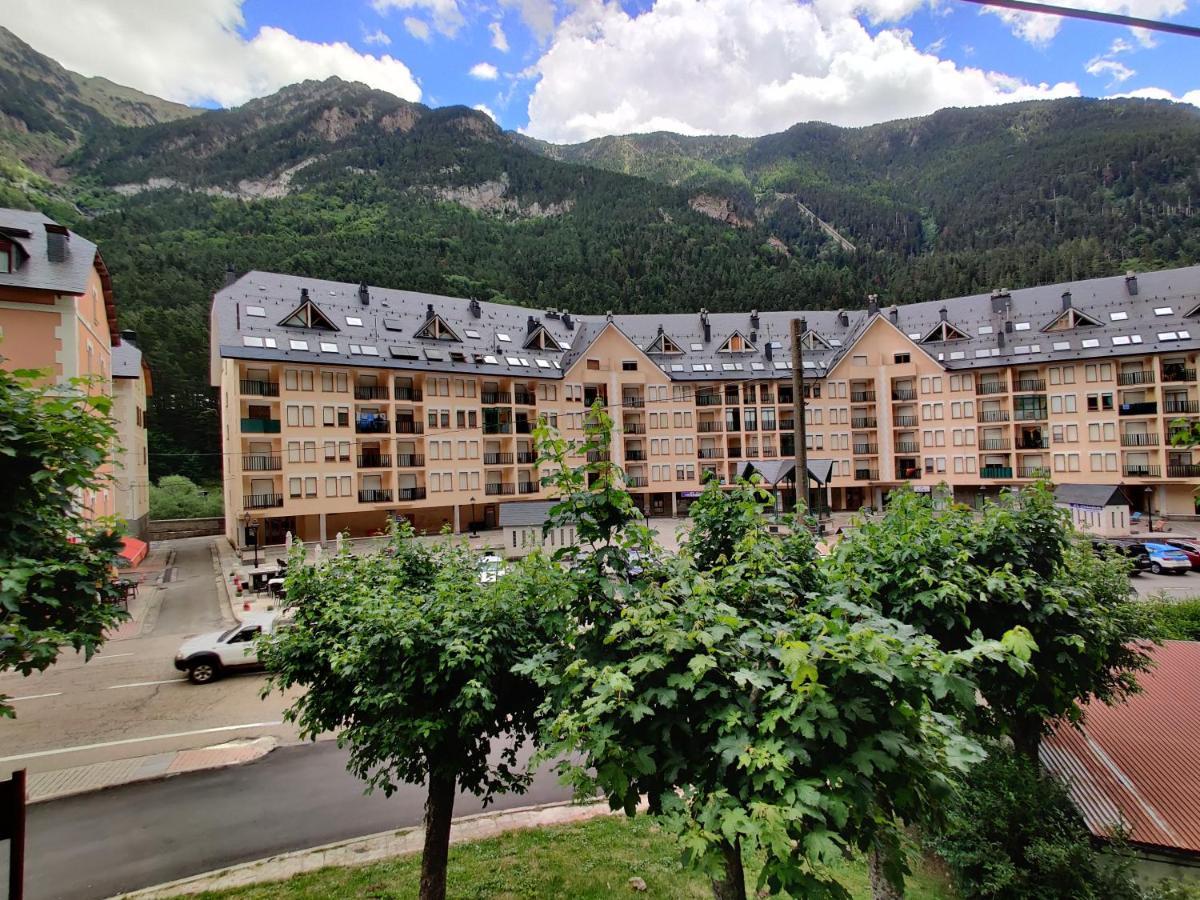Appartement "Leo Pixel" Avairent Canfranc Estacion Extérieur photo